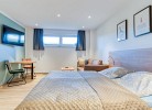 Schlafzimmer 2 